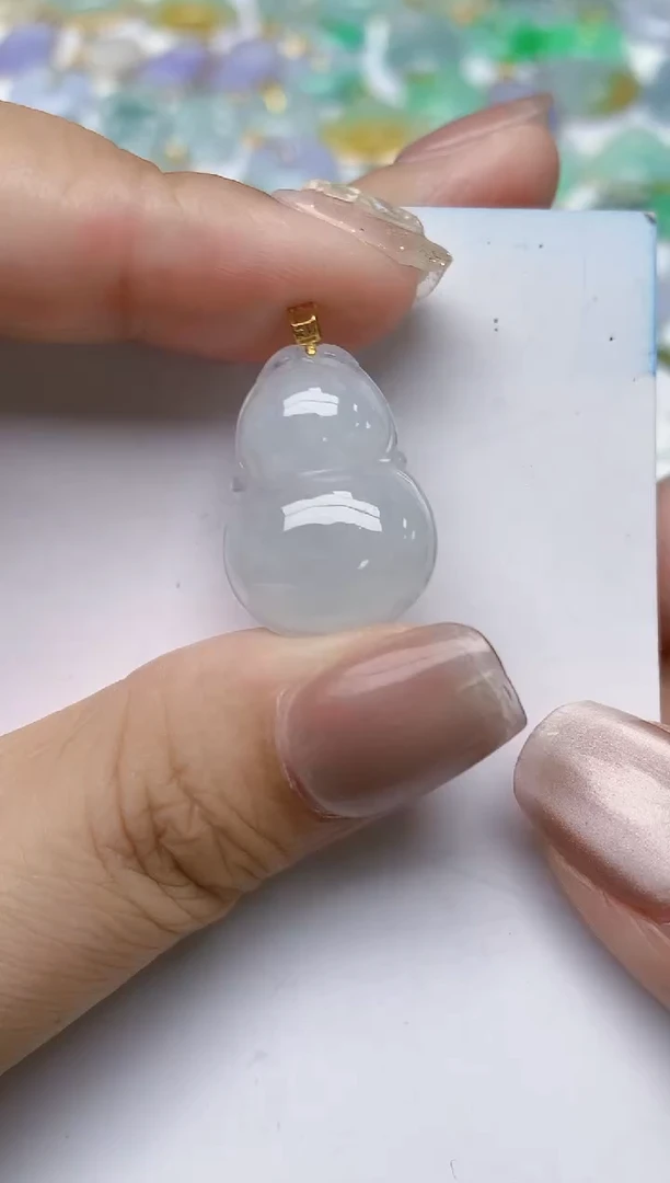 翡翠18K金镶嵌颈饰天然缅甸A货翡翠