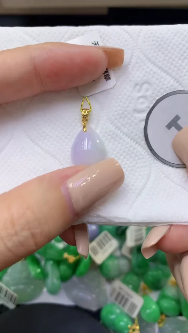 颈饰未镶嵌翡翠天然缅甸翡翠A货