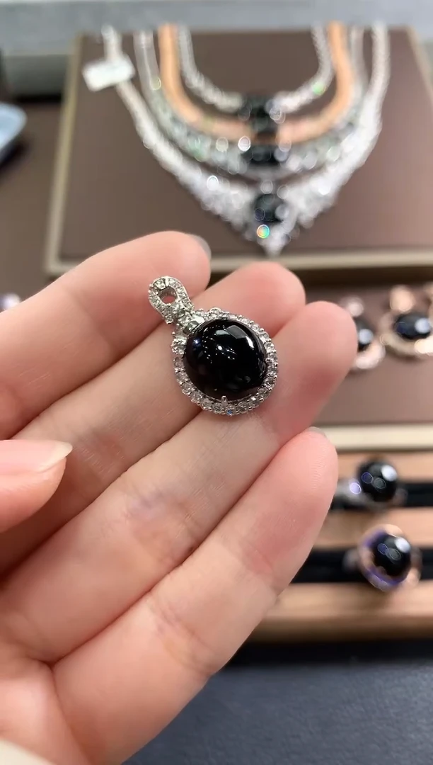 吊坠(不含链)18K金镶嵌翡翠g200 多样性一件发货