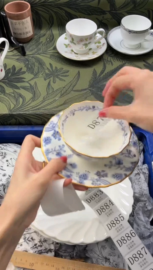 瓷片花**儿       D879