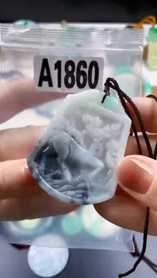 翡翠未镶嵌颈饰天然翡翠吊坠挂件