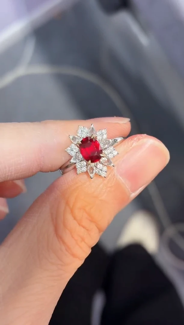 18K金镶嵌戒指红宝石【闪购】1.11ct/同步展会价/无烧鸽血红