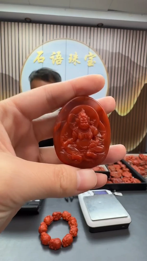 未镶嵌雕刻南红玛瑙157ZB1127产品一个