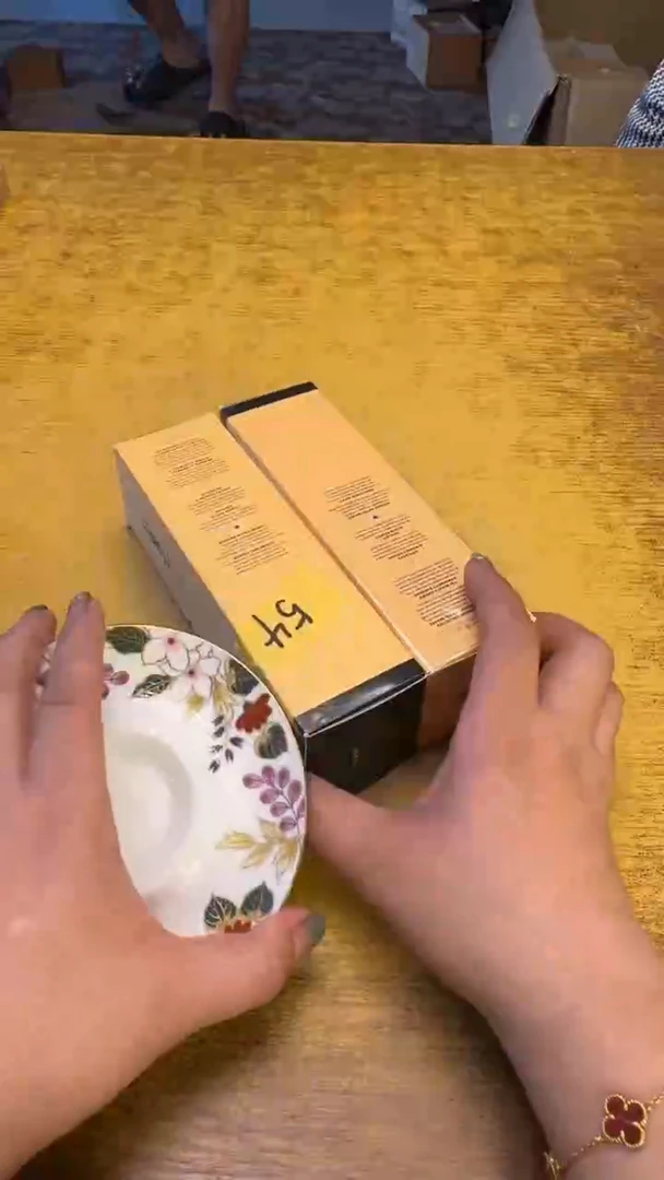 6****8瓷器瓷瑕疵老破破54俩件
