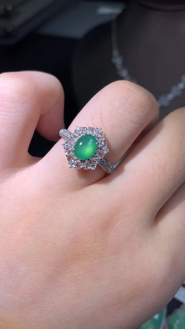 吊坠(不含链)18K金镶嵌翡翠戒指