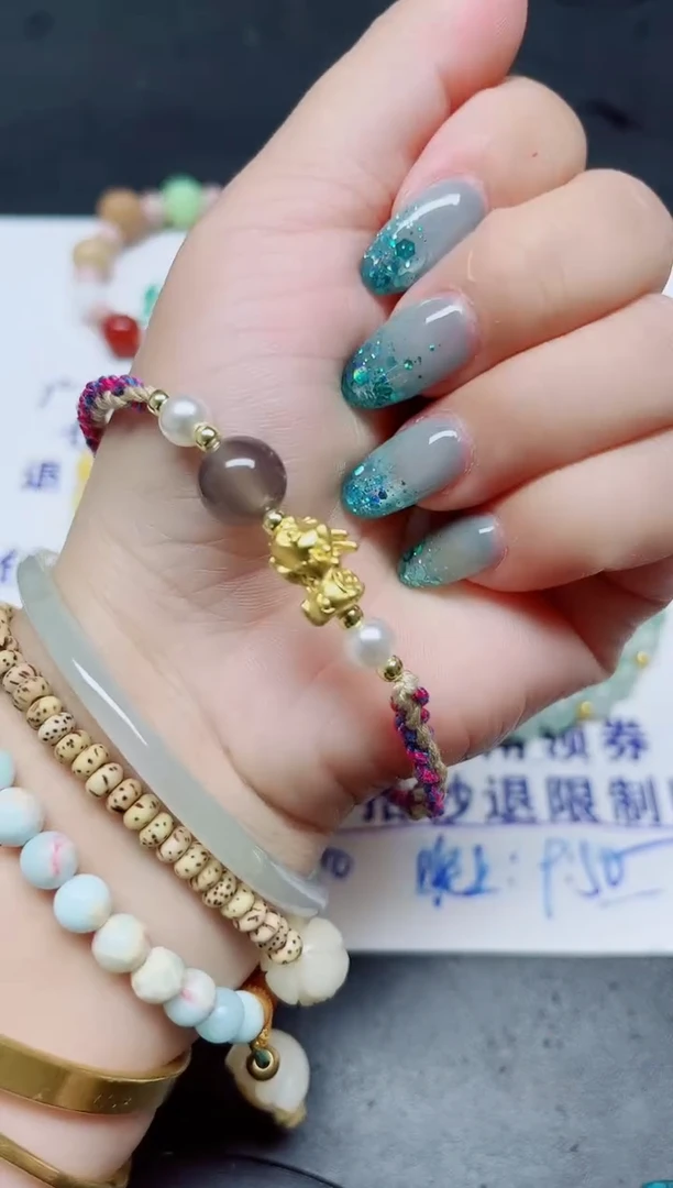 翡翠手镯未镶嵌0000000000000