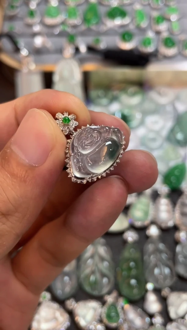 翡翠18K金镶嵌吊坠(不含链)佛公