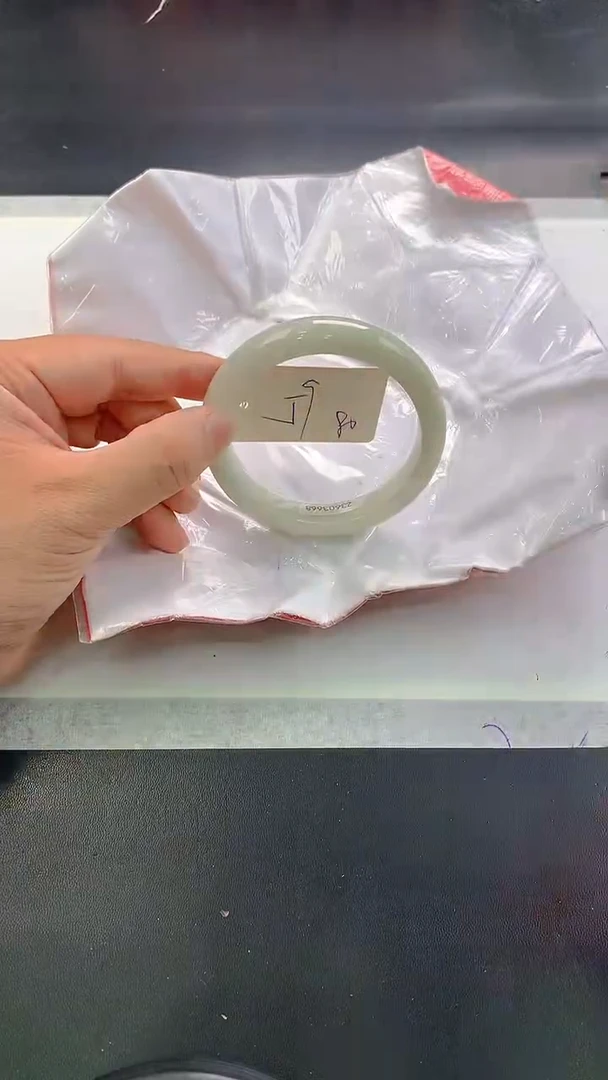未镶嵌手镯翡翠80