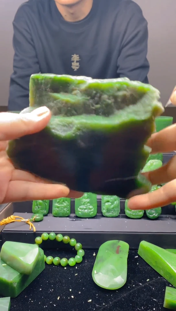 未镶嵌和田玉珠宝半成品1