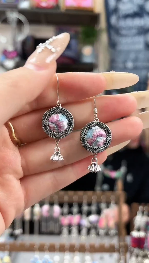 织绣民族风非遗老绣苗银饰品154