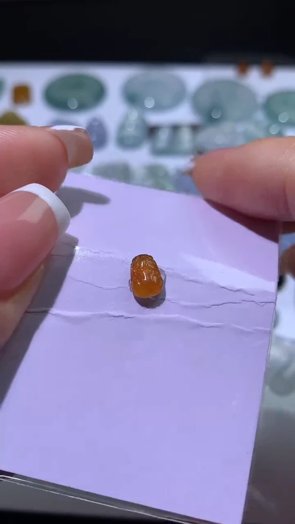 未镶嵌定制翡翠毛货