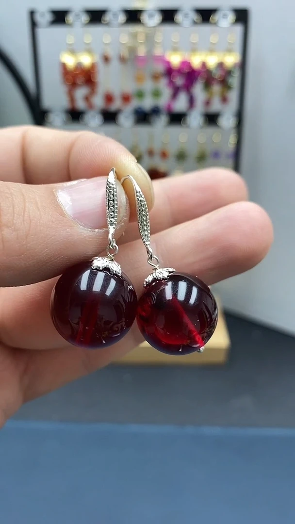 【闪购商品】血珀耳饰银S925镶嵌尺寸18mmW2