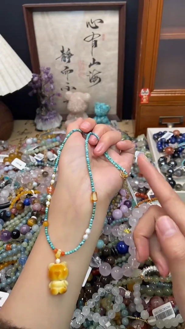 银S925镶嵌琥珀颈饰410