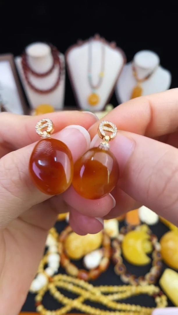 琥珀未镶嵌珠宝奇石柒月