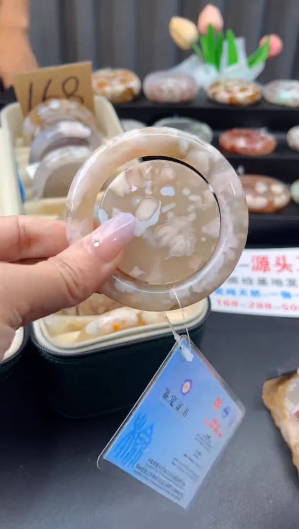 石英质玉手镯未镶嵌赠送镯心（50圈口