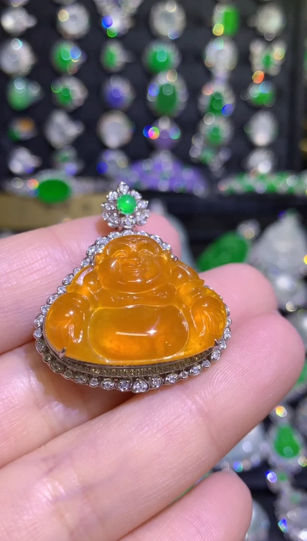 【闪购商品】翡翠颈饰18K金镶嵌高冰黄翡弥勒佛