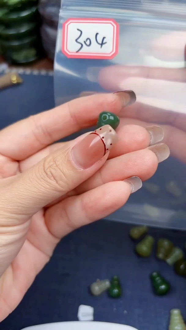 颈饰未镶嵌和田玉和田玉