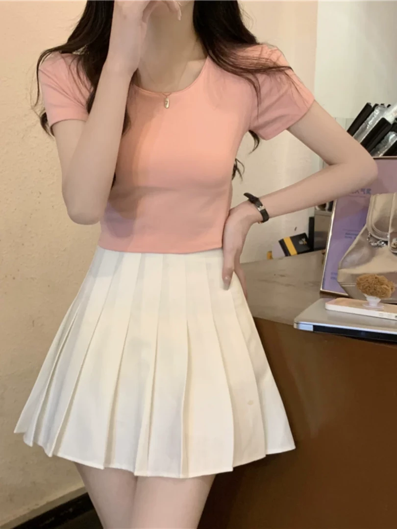 辣妹正肩短袖T恤女夏季韩版修身短款半袖露背带胸垫高级感上衣