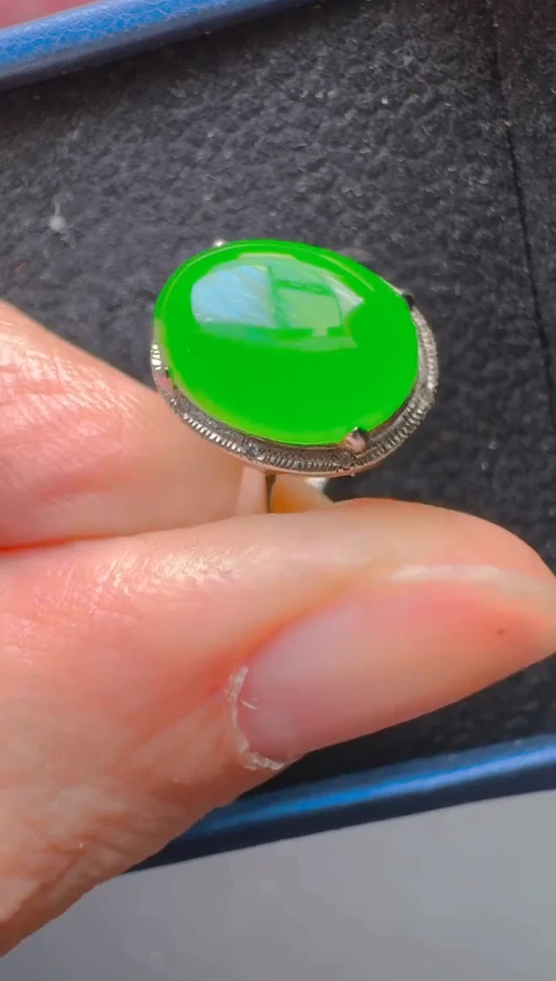 18K金镶嵌定制翡翠0886801064