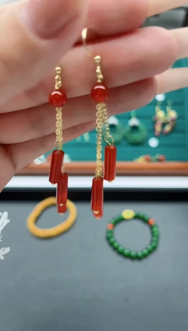 【闪购商品】南红玛瑙耳饰银S925镀金镶嵌030鞭炮款