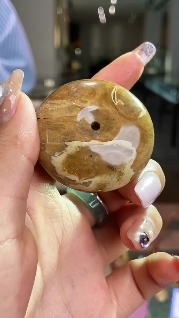 琥珀颈饰未镶嵌缅甸琥珀根珀平安扣