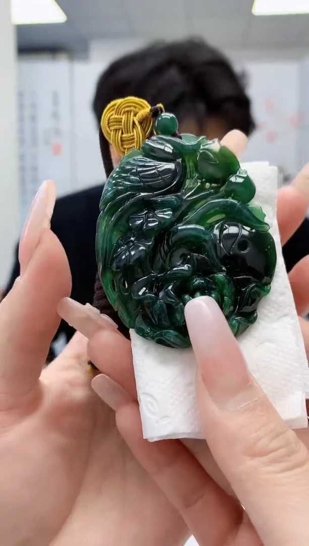 【闪购商品】定制翡翠未镶嵌5145lr-毛货挂件58