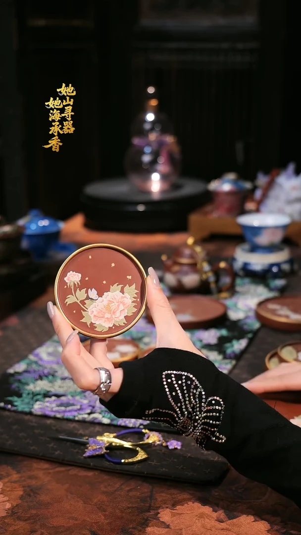 紫砂泥绘牡丹盖置杯垫