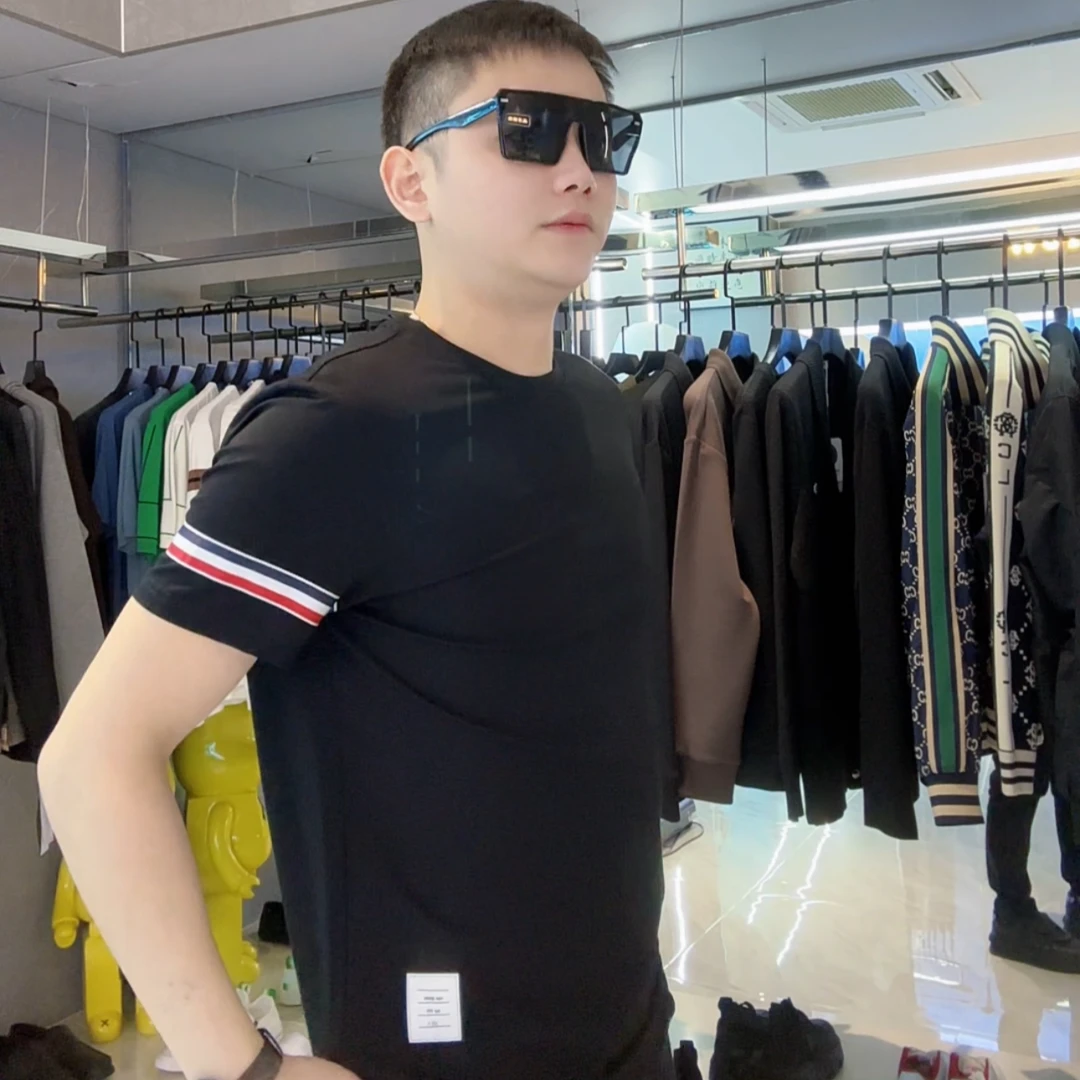 2025夏季新款短袖T恤男士圆领提花半袖中青年简约休闲打底体恤衫