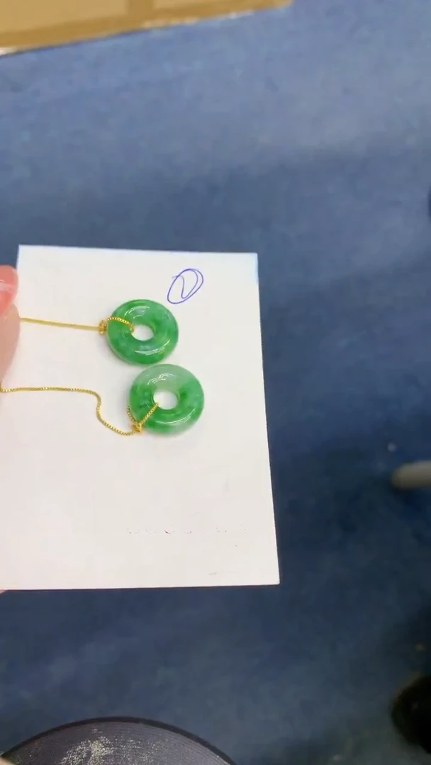 颈饰未镶嵌翡翠1