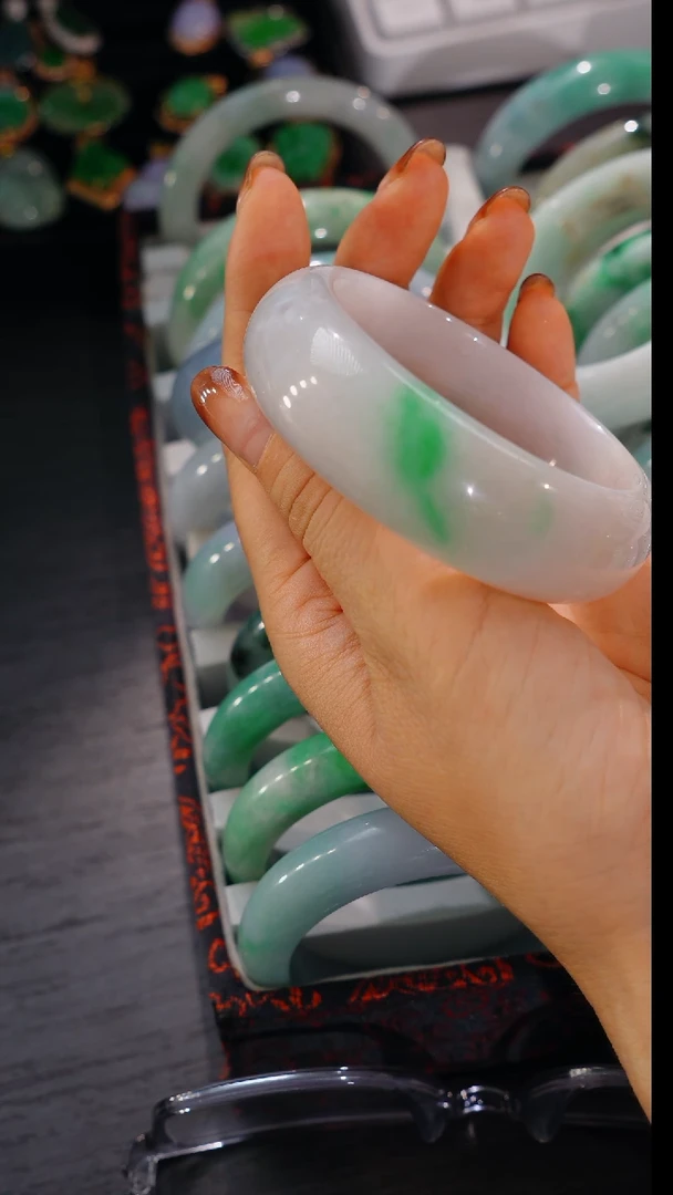 未镶嵌手镯翡翠翡翠手镯