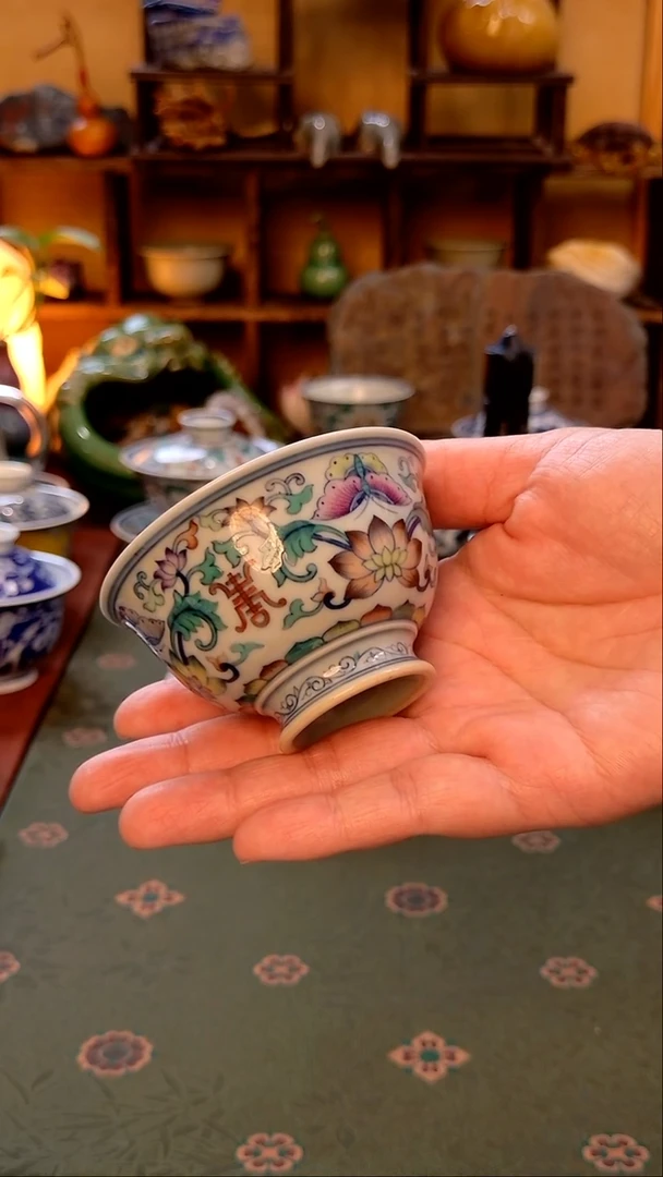 【手工手绘斗彩蝶恋花主人杯】