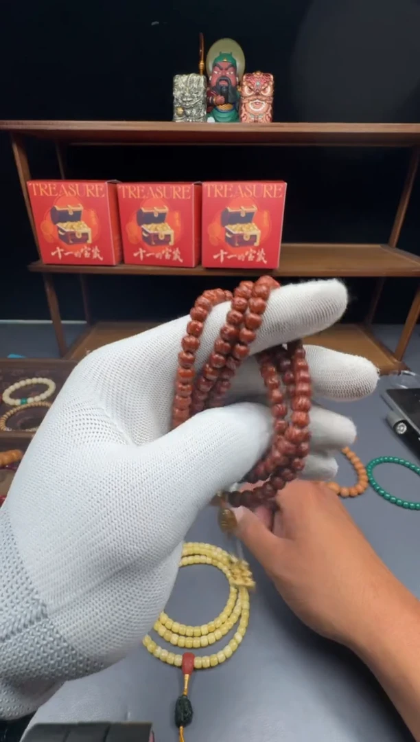 猴头核桃吊坠佛手