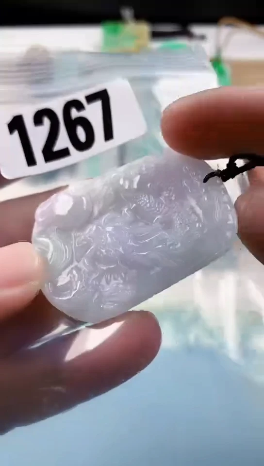 【闪购商品】翡翠挂件未镶嵌天然翡翠吊坠挂件