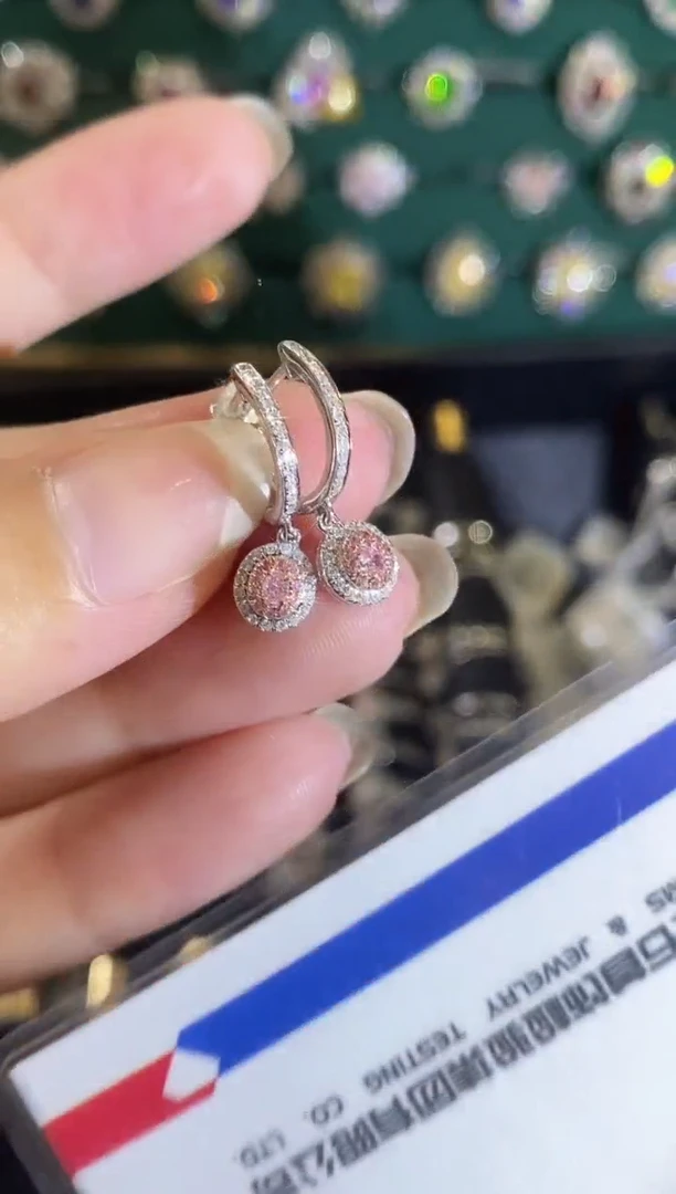 18K金镶嵌耳饰钻石111