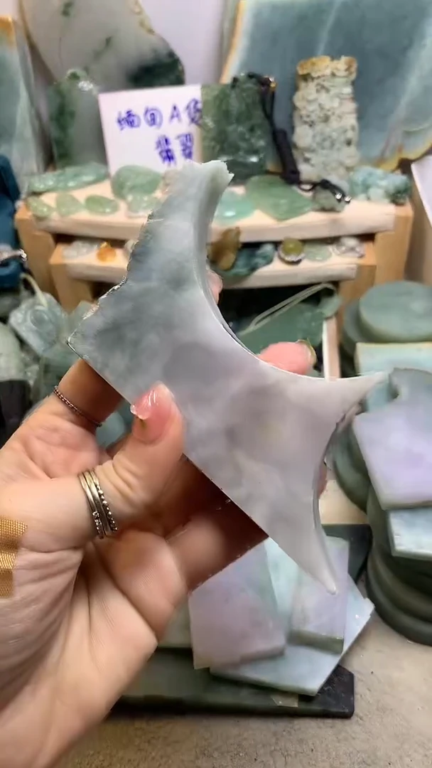 【闪购商品】翡翠挂件未镶嵌缅甸A货翡翠，没有运费险