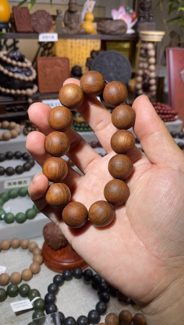 【闪购商品】泥塑土沉合香手串福利1.8