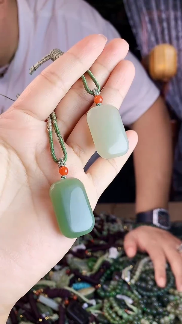 未镶嵌和田玉挂件多样性发货拍一发一