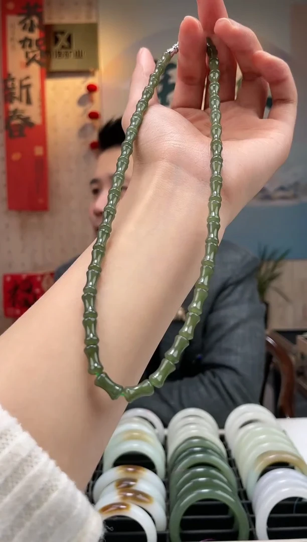【闪购商品】和田玉颈饰未镶嵌沙枣青竹节卡6项链一条