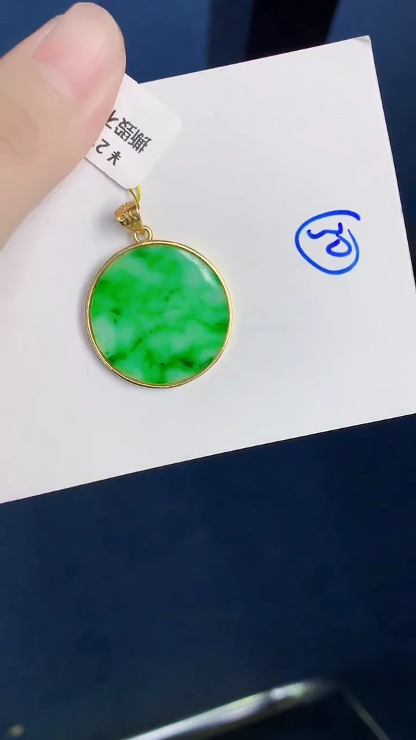 颈饰未镶嵌翡翠天然翡翠缅甸A货