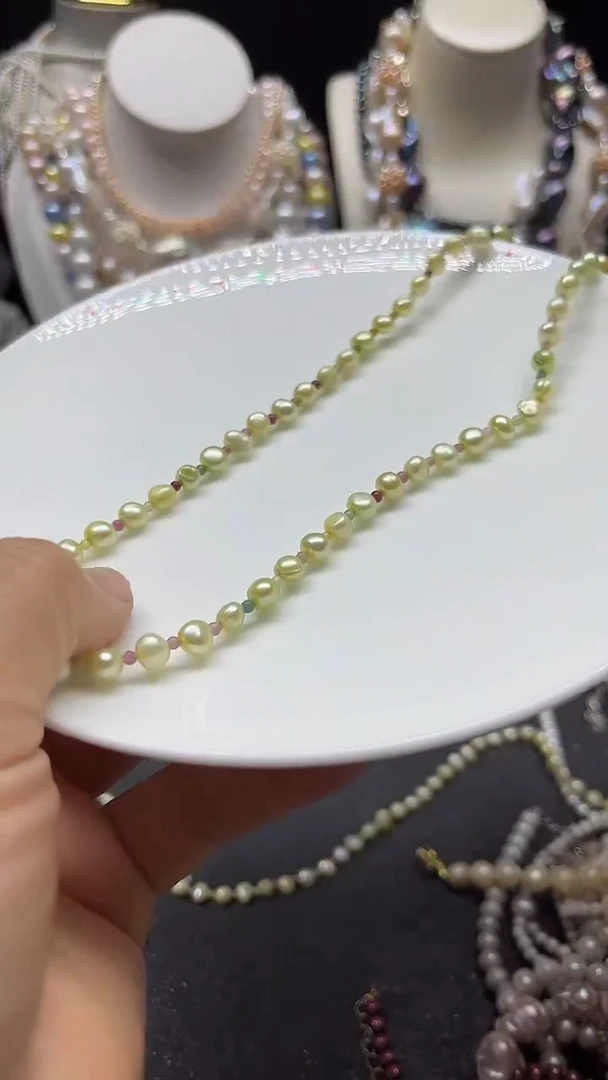 颈饰未镶嵌淡水珍珠多人