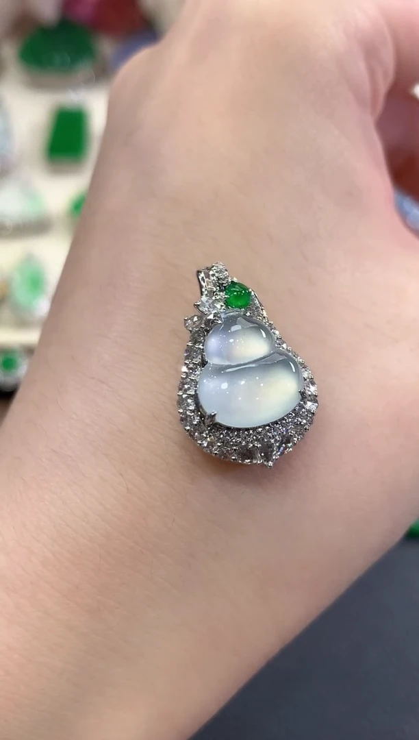 吊坠(不含链)18K金镶嵌翡翠c57