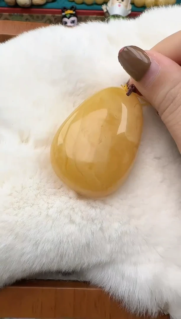 琥珀未镶嵌珠宝奇石浓蜡吊坠HZ189