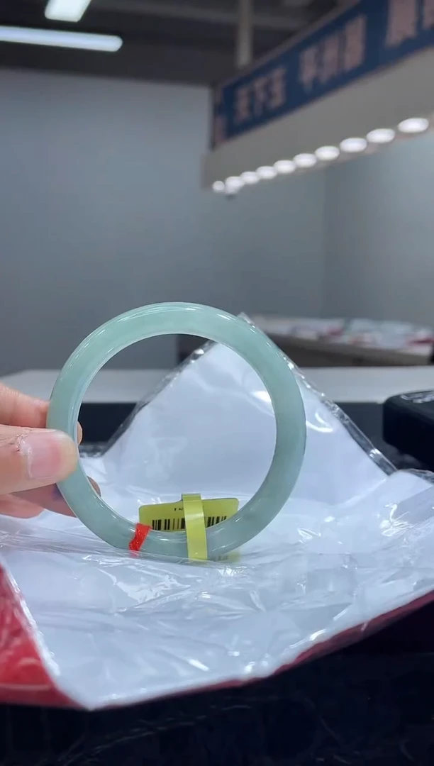 未镶嵌手镯翡翠7