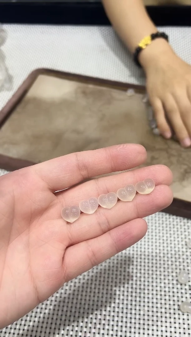 未镶嵌颈饰玛瑙/玉髓玉髓屁桃一单五个多样性发其一