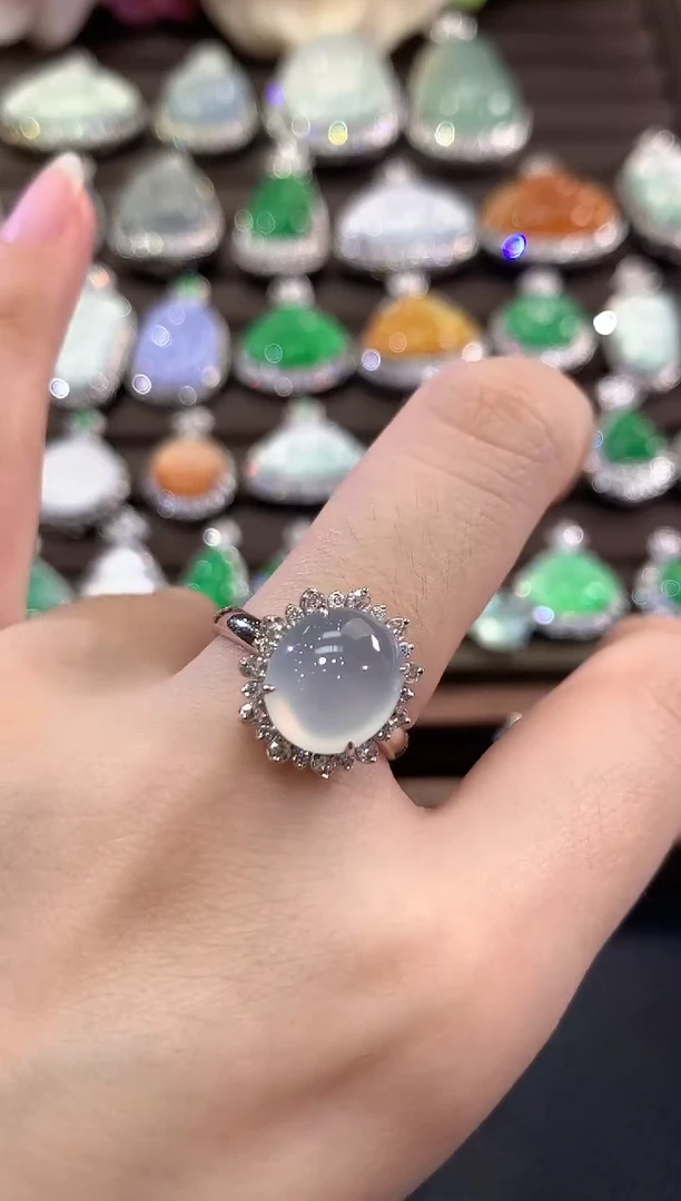 18K金镶嵌戒指翡翠b95