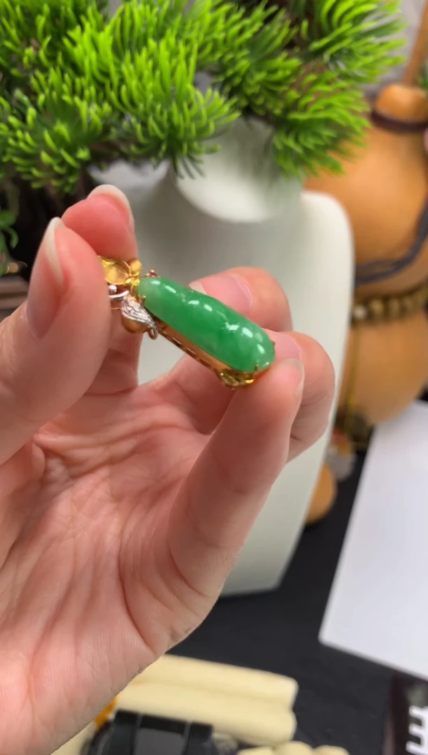 未镶嵌定制翡翠红*---118388