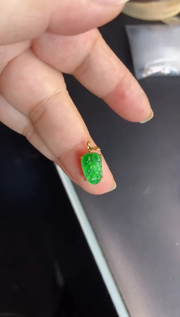 吊坠(不含链)银S925镶嵌翡翠1