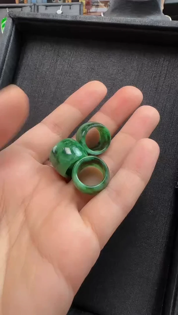 翡翠未镶嵌颈饰001路路通一个 | 多样性发一