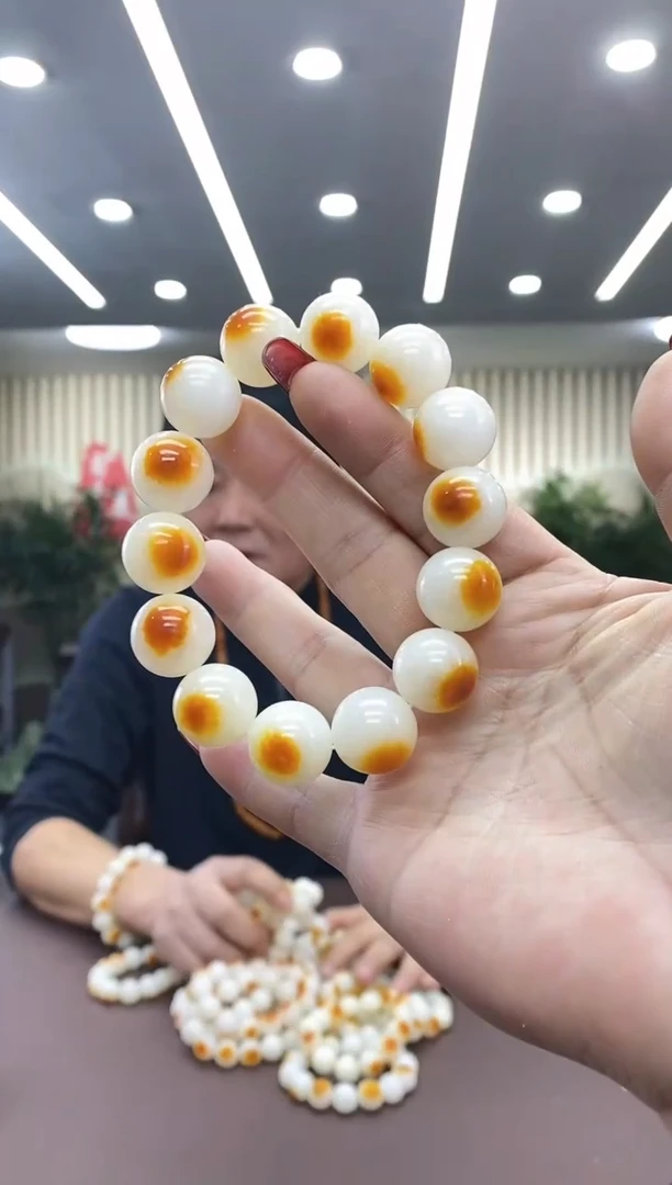 【闪购商品】和田玉16手串未镶嵌手串