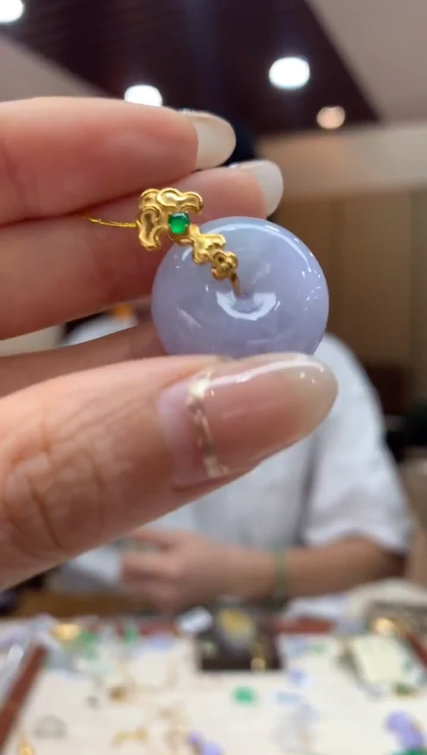 吊坠(不含链)18K金镶嵌翡翠平安扣